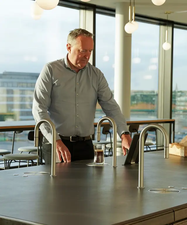 DFDS kommerciel TopBrewer kaffemaskine i lounge